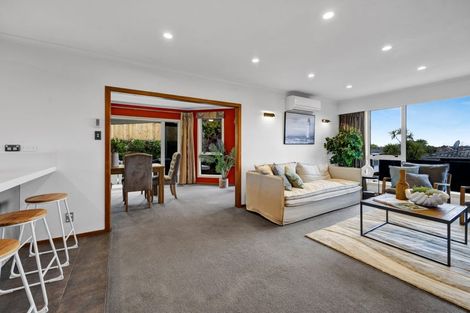 Photo of property in 12a Julian Place, Westown, New Plymouth, 4310