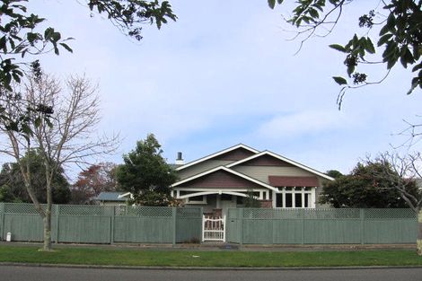 Photo of property in 24 Argyle Avenue, Takaro, Palmerston North, 4410