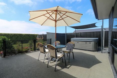 Photo of property in 42 Lazarette Loop, Gleniti, Timaru, 7910