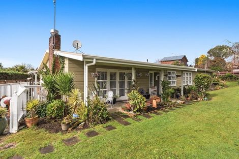 Photo of property in 17 Clark Place, Hillcrest, Hamilton, 3216