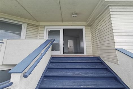 Photo of property in 3/240 Pakuranga Road, Pakuranga Heights, Auckland, 2010