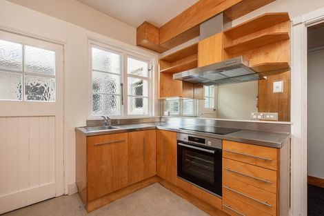 Photo of property in Ionian Flats, 123-125 Brougham Street, Mount Victoria, Wellington, 6011