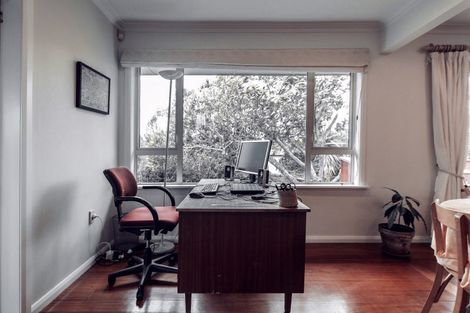 Photo of property in 39 Lincoln Terrace, Hokowhitu, Palmerston North, 4410