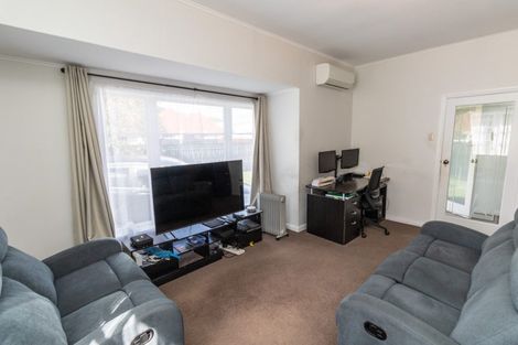 Photo of property in 49 Waiwhetu Road, Waiwhetu, Lower Hutt, 5010