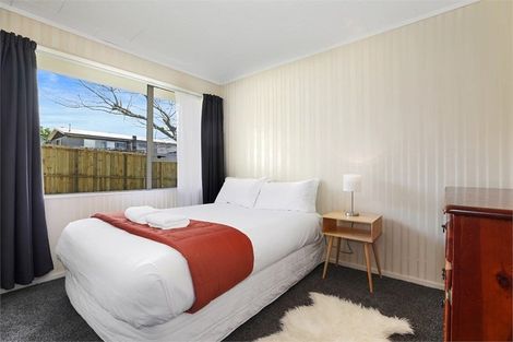 Photo of property in 11b Kinder Street, Acacia Bay, Taupo, 3330