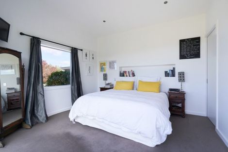 Photo of property in 6 Te Roera Drive, Taradale, Napier, 4112