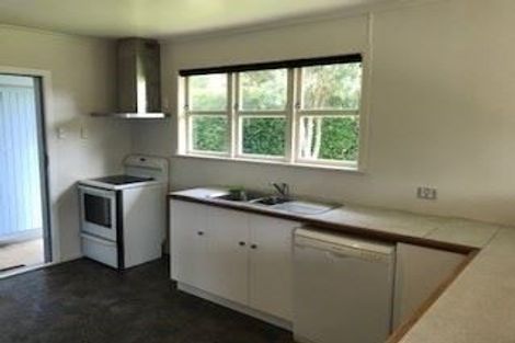 Photo of property in 72 Blakeborough Drive, Forrest Hill, Auckland, 0620