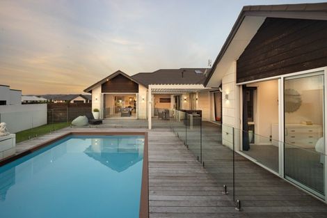 Photo of property in 19 Mike Smith Drive, Cambridge, 3434