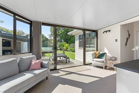 Photo of property in 123 Govett Avenue, Frankleigh Park, New Plymouth, 4310