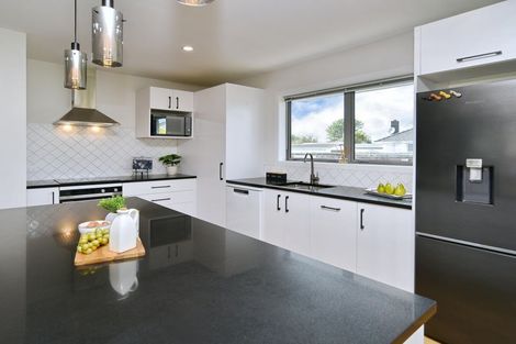 Photo of property in 25 Dunstan Crescent, Hornby, Christchurch, 8042