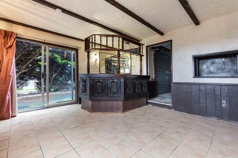 Photo of property in 58 Archmillen Avenue, Pakuranga Heights, Auckland, 2010