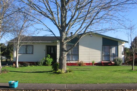 Photo of property in 5 Keryn Place, Opaheke, Papakura, 2113
