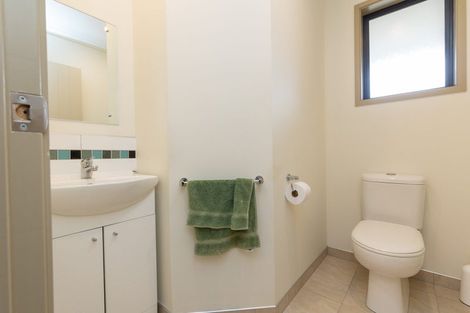 Photo of property in 48 Tennyson Avenue, Kelvin Grove, Palmerston North, 4414