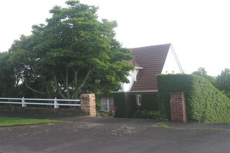 Photo of property in 14 Maungakiekie Avenue, Greenlane, Auckland, 1051