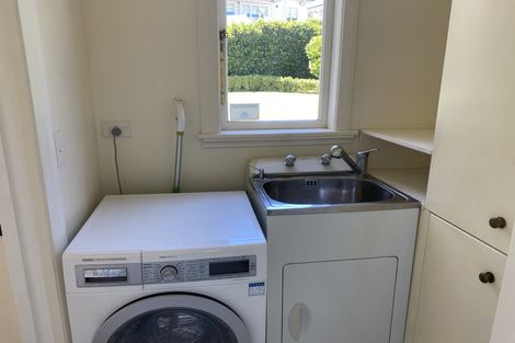 Photo of property in 34a Exmouth Road, Northcote, Auckland, 0627