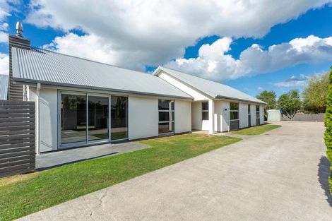 Photo of property in 10 William James Close, Mosgiel, 9024