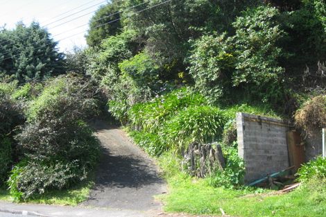 Photo of property in 35 Queens Road, Glen Avon, New Plymouth, 4312