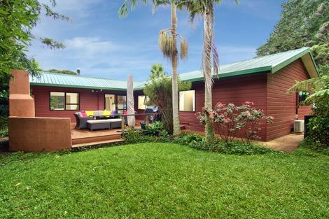 Photo of property in 12 Cochran Road, Oratia, Auckland, 0604