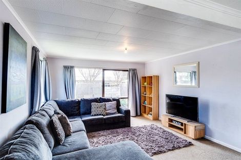 Photo of property in 72 Atherfold Crescent, Greenmeadows, Napier, 4112