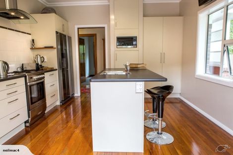 Photo of property in 39 Glen Road, Mornington, Dunedin, 9011