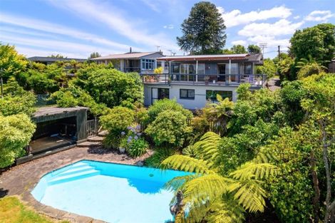 Photo of property in 21 Grand Vue Road, Kawaha Point, Rotorua, 3010