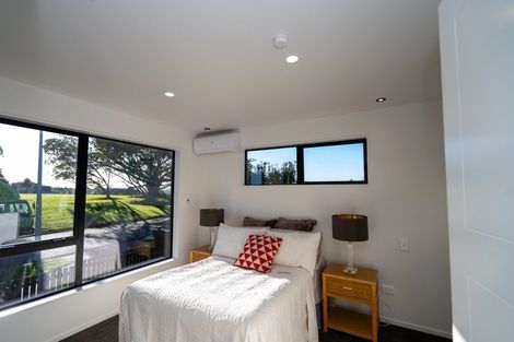 Photo of property in 18b Sunnyhill Crescent, Sunnyhills, Auckland, 2010