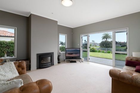 Photo of property in 18 Sovereign Drive, Papamoa Beach, Papamoa, 3118