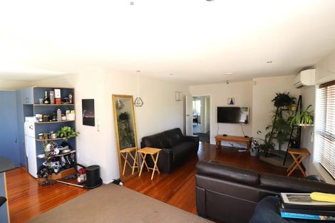 Photo of property in 38 Barnes Road, Redwood, Christchurch, 8051