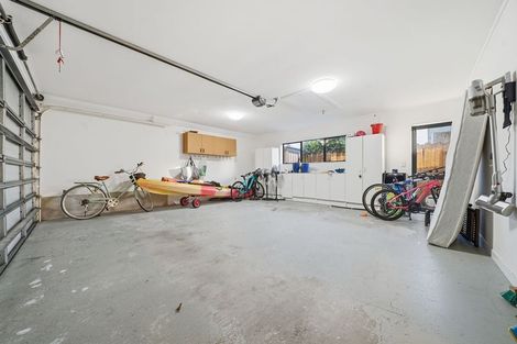 Photo of property in 1/6 Eastern Beach Road, Eastern Beach, Auckland, 2012