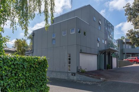 Photo of property in 19a Rostrevor Street, Hamilton Central, Hamilton, 3204