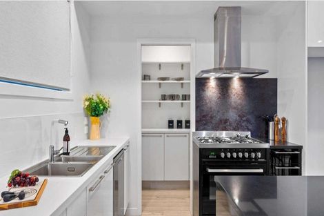 Photo of property in 1 Cilliers Drive, Silverdale, 0932