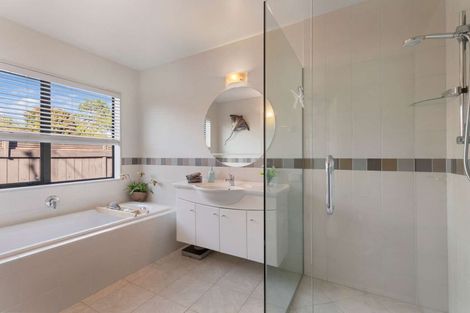 Photo of property in 114 Tuihana Drive, Papamoa Beach, Papamoa, 3118