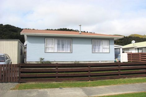 Photo of property in 44 Berkeley Road, Wainuiomata, Lower Hutt, 5014