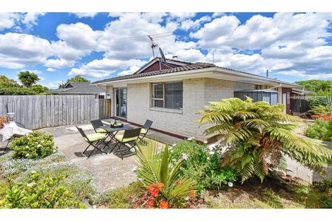 Photo of property in 5/54 Moore Street, Howick, Auckland, 2014