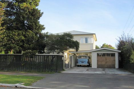 Photo of property in 33 Hamilton Avenue, Ilam, Christchurch, 8041