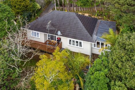 Photo of property in 2/39 Lysander Crescent, Beach Haven, Auckland, 0626