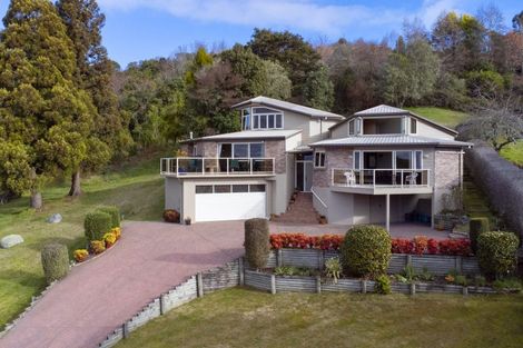 Photo of property in 15 Cherry Lane, Acacia Bay, Taupo, 3330