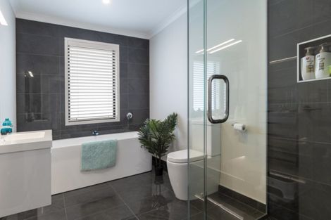 Photo of property in 25 Sarona Park Drive, Omanawa, Tauranga, 3171