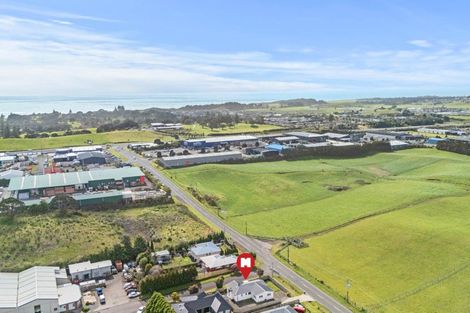 Photo of property in 44 Egmont Road, Waiwhakaiho, New Plymouth, 4312
