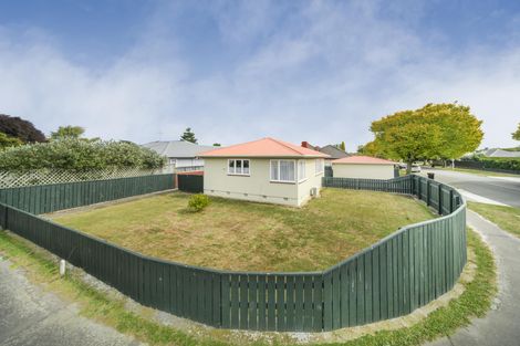 Photo of property in 1/22 Dahlia Street, Palmerston North, 4410