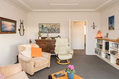 Photo of property in 10 Solway Street, Holmes Hill, Oamaru, 9401