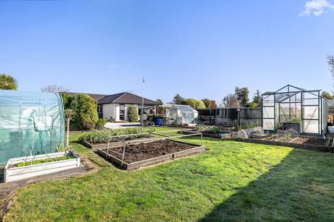 Photo of property in 320 Pages Road, Wainoni, Christchurch, 8061