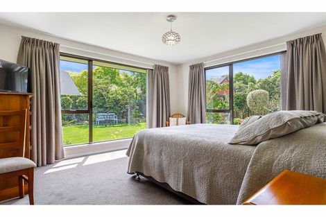 Photo of property in 18 Crosdale Place, Burnside, Christchurch, 8042