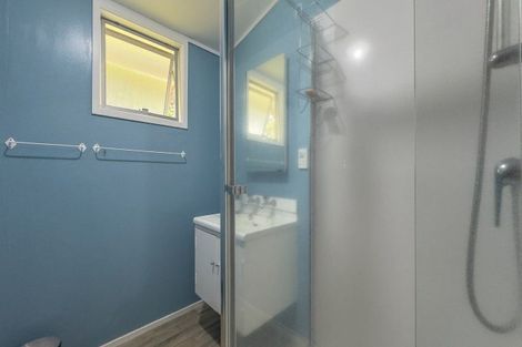 Photo of property in 106 Moore Place, Whangamata, 3620