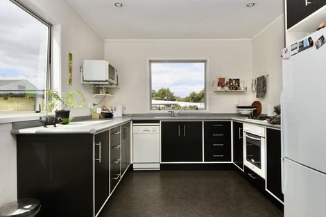 Photo of property in 5a Garrison Street, Carterton, 5713