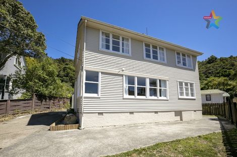 Photo of property in 13 Boyd Grove, Naenae, Lower Hutt, 5011