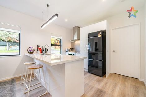 Photo of property in 72a Raukawa Street, Stokes Valley, Lower Hutt, 5019