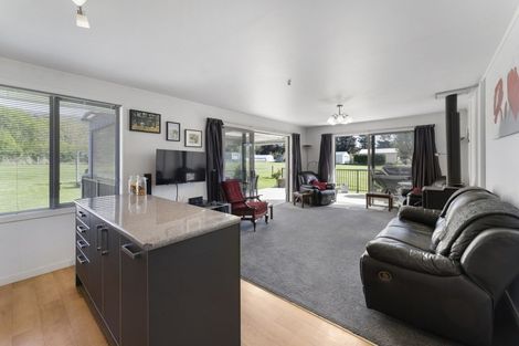 Photo of property in 1230 Alexandra-fruitlands Road, Fruitlands, Alexandra, 9392