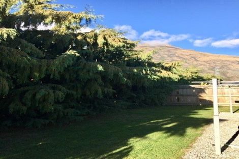 Photo of property in 16 Cone Peak Close, Lake Hayes, Queenstown, 9304