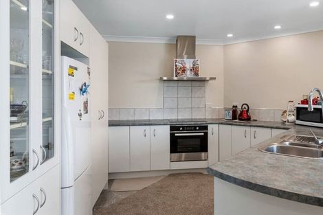 Photo of property in 39 Bluebird Crescent, Unsworth Heights, Auckland, 0632